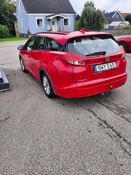Honda Civic 3 of 9