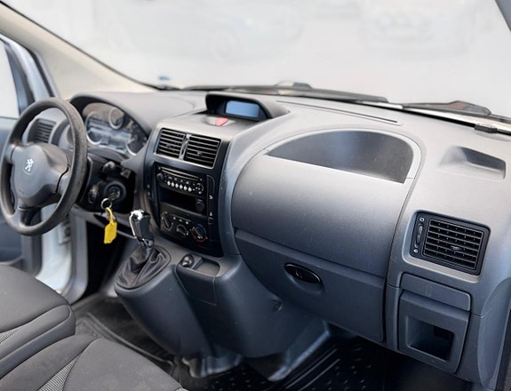 Peugeot Expert 11 of 15