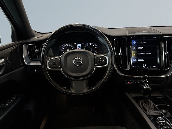 Volvo XC60 9 of 22