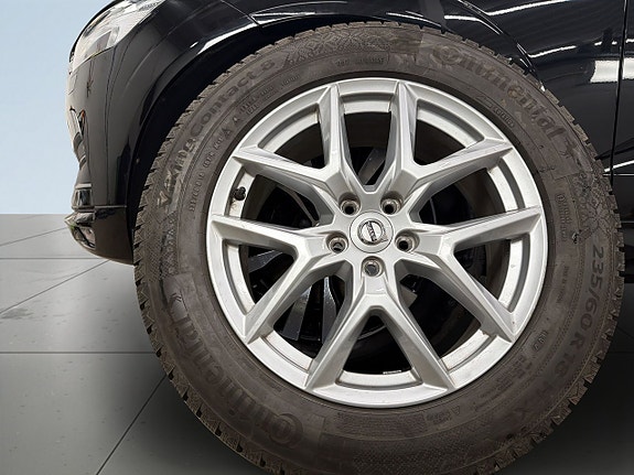 Volvo XC60 14 of 22