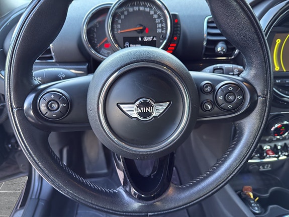 MINI Clubman Cooper D 15 of 19