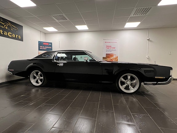 Lincoln Continental Mark IV 5 of 30