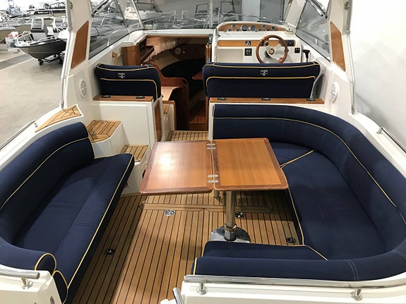 Marex 290 Suncruiser Volvo Penta KAD300/DP-G 2 of 5