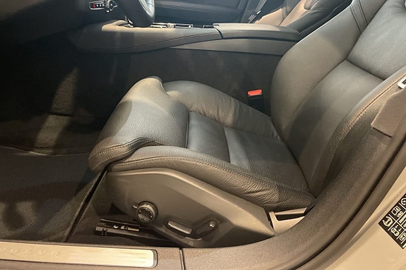Volvo V60 12 of 13