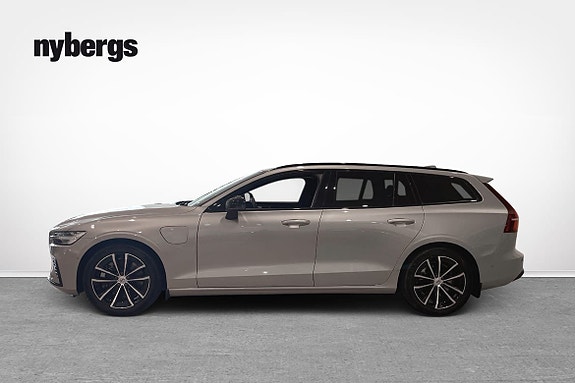 Volvo V60 2 of 13