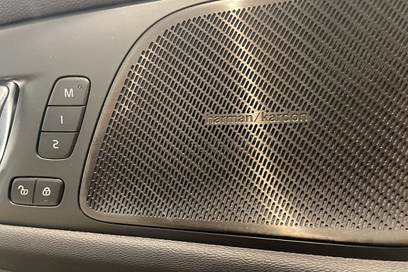 Volvo V60 13 of 13