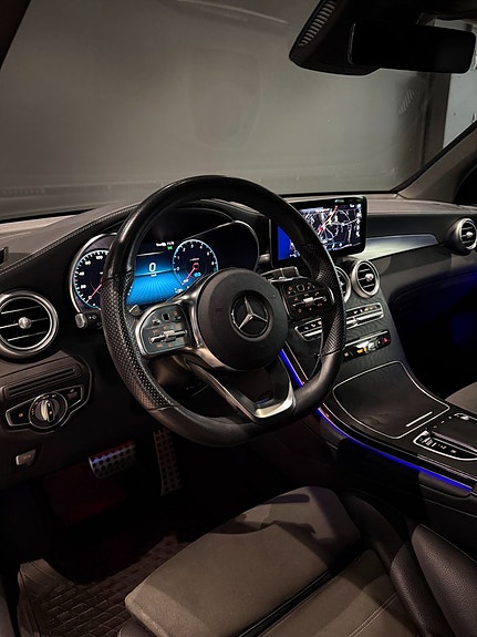 Mercedes-Benz GLC300 de 11 of 16
