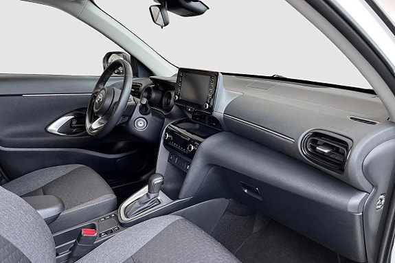 Toyota Yaris Cross 9 of 13