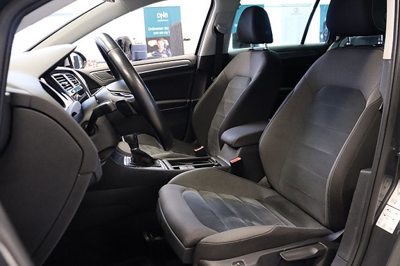 Volkswagen Golf Alltrack 11 of 17
