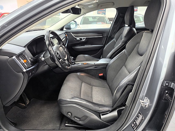 Volvo V90 Cross Country 9 of 21