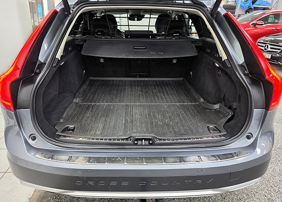 Volvo V90 Cross Country 19 of 21