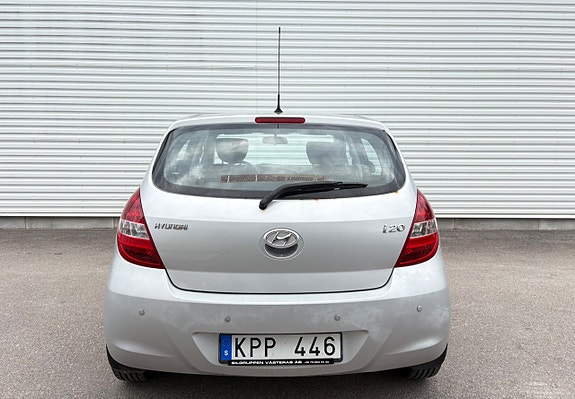 Hyundai i20 3 of 14