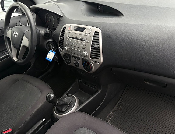 Hyundai i20 9 of 14