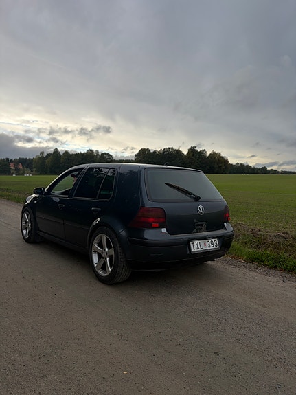 Volkswagen Golf IV 4 of 6