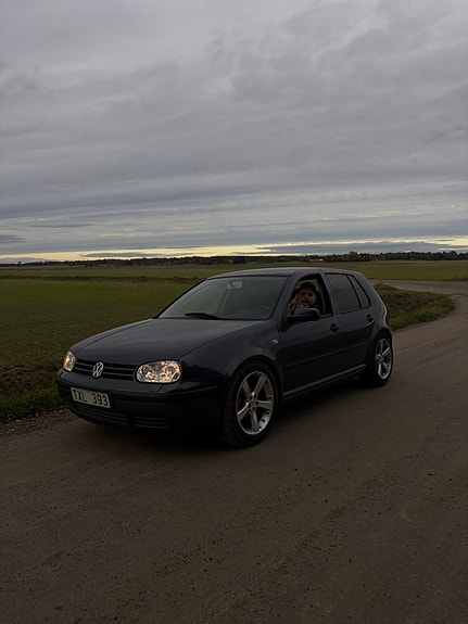 Volkswagen Golf IV 2 of 6