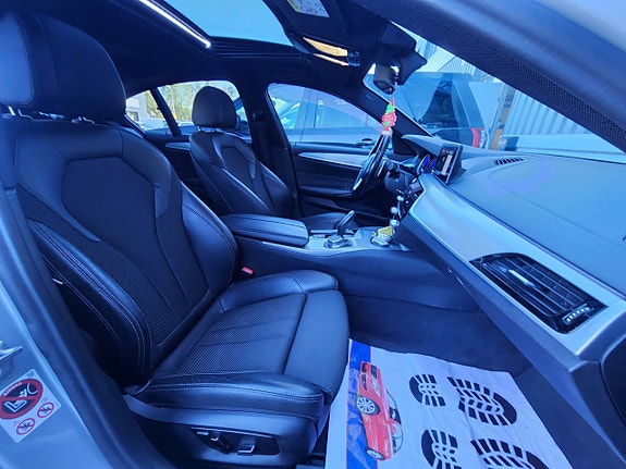 BMW 520d 12 of 17
