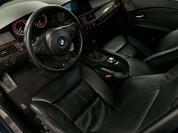 BMW 545i 13 of 22