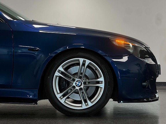 BMW 545i 11 of 22
