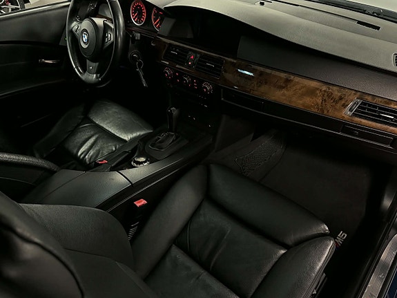 BMW 545i 16 of 22