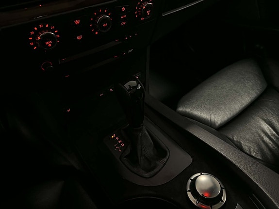BMW 545i 19 of 22