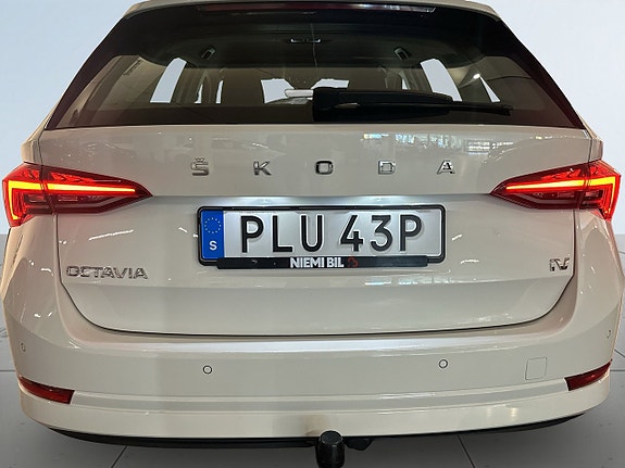 Skoda Octavia 12 of 18