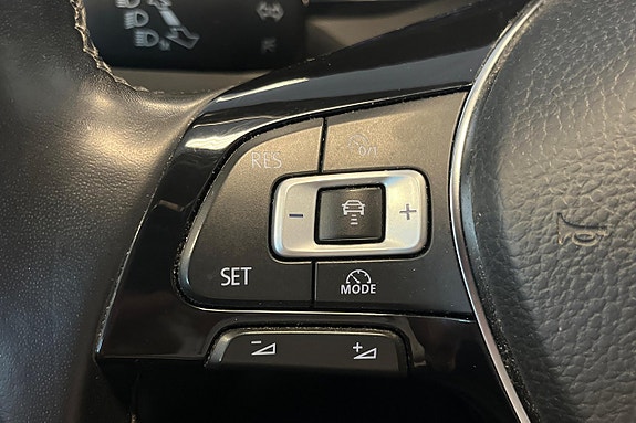 Volkswagen Passat 15 of 27