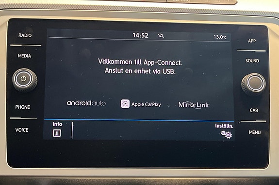 Volkswagen Passat 20 of 27
