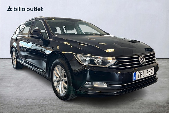 Volkswagen Passat 8 of 27
