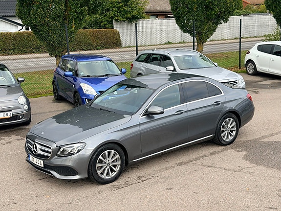 Mercedes-Benz E 220 d 2 of 21