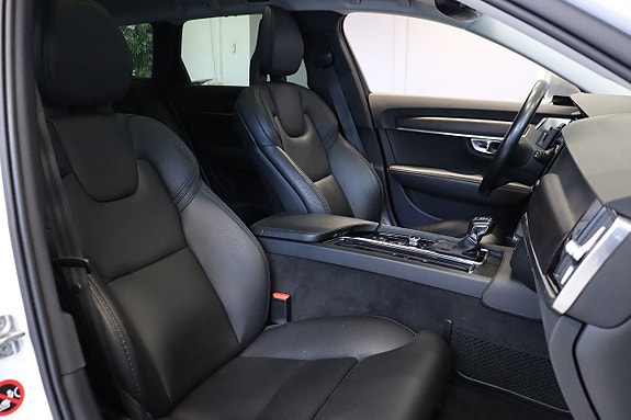 Volvo V90 Cross Country 13 of 21