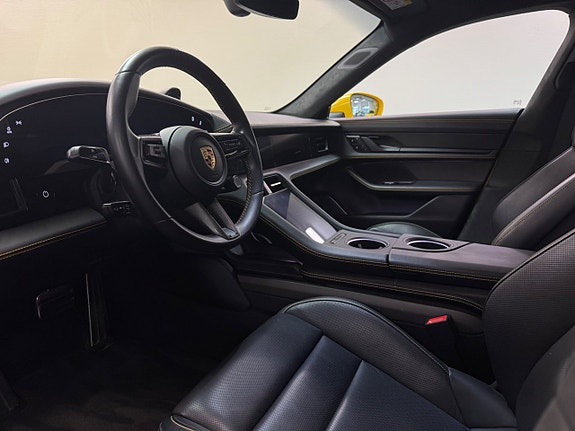 Porsche Taycan GTS 7 of 23