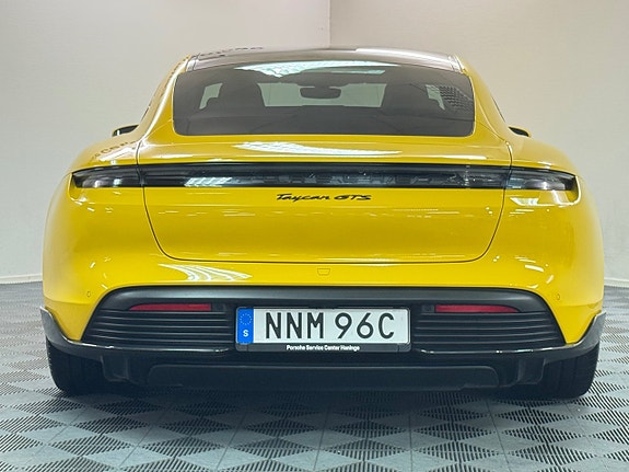 Porsche Taycan GTS 4 of 23