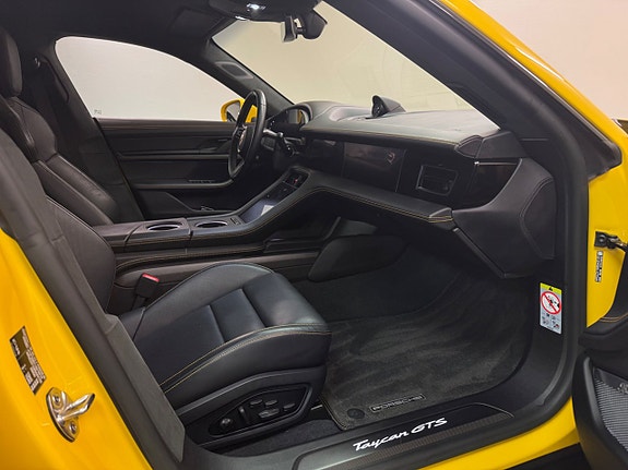 Porsche Taycan GTS 6 of 23
