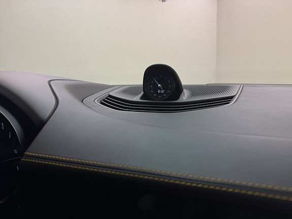 Porsche Taycan GTS 12 of 23