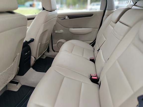 Mercedes-Benz B170 17 of 21