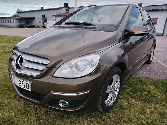 Mercedes-Benz B170 7 of 21