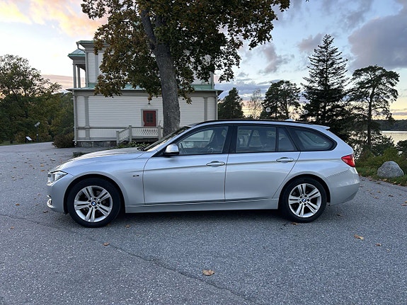 BMW 318d 2 of 13