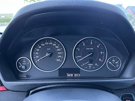 BMW 318d 10 of 13