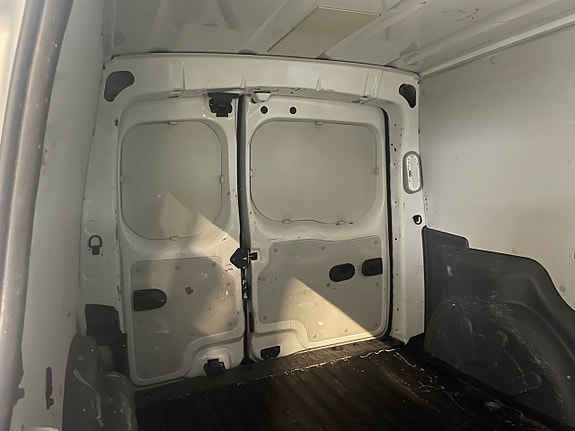 Renault Kangoo Express 8 of 17