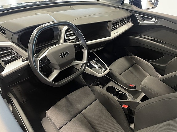 Audi Q4 e-tron 9 of 21