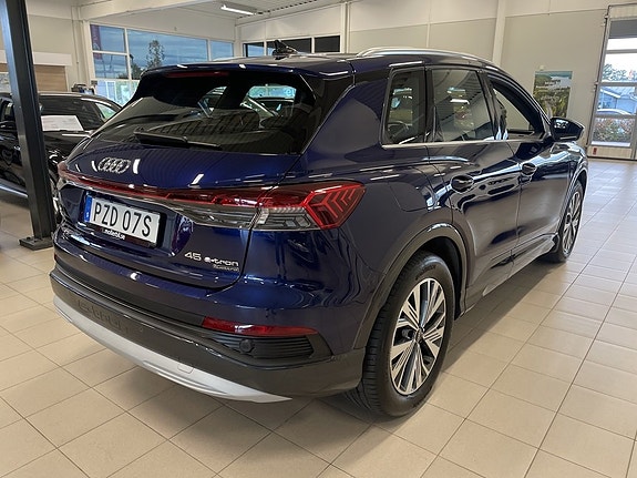 Audi Q4 e-tron 7 of 21