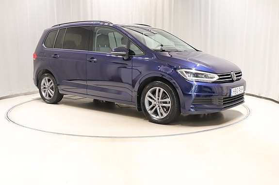 Volkswagen Touran 3 of 11