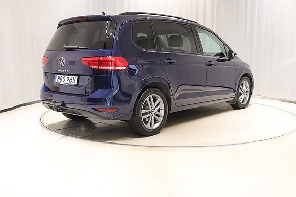 Volkswagen Touran 4 of 11