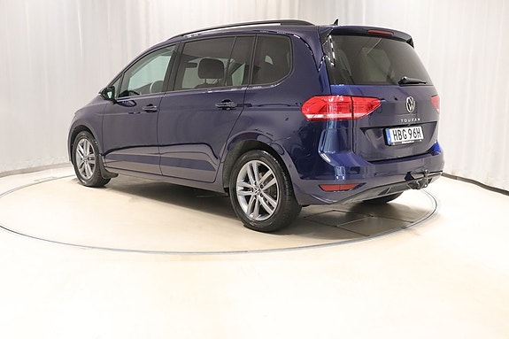 Volkswagen Touran 6 of 11