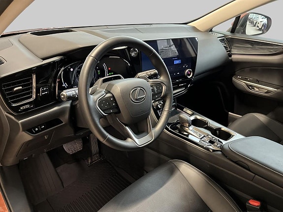 Lexus NX450h+ 8 of 23