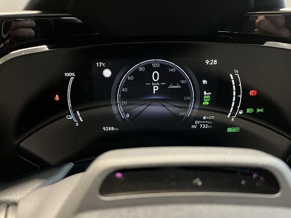 Lexus NX450h+ 10 of 23