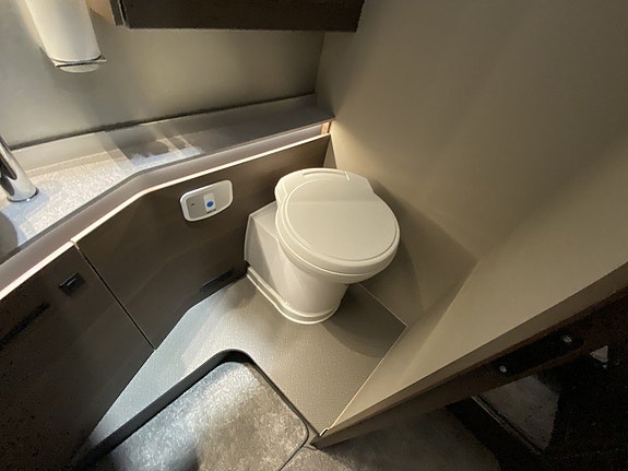 Adria Supersonic 890 LL MB/170 HK/ALDE/Automat 19 of 30