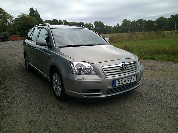 Toyota Avensis 5 of 14