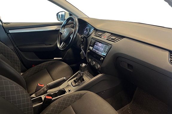 Skoda Octavia 16 of 22