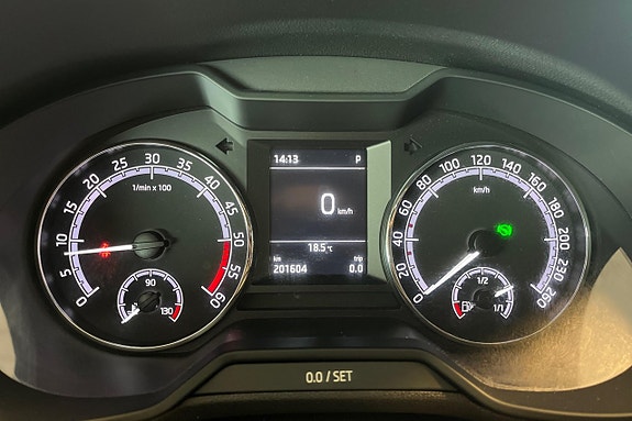 Skoda Octavia 14 of 22